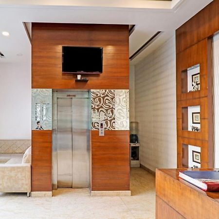 Airport Hotel Goodluck New Delhi Eksteriør billede