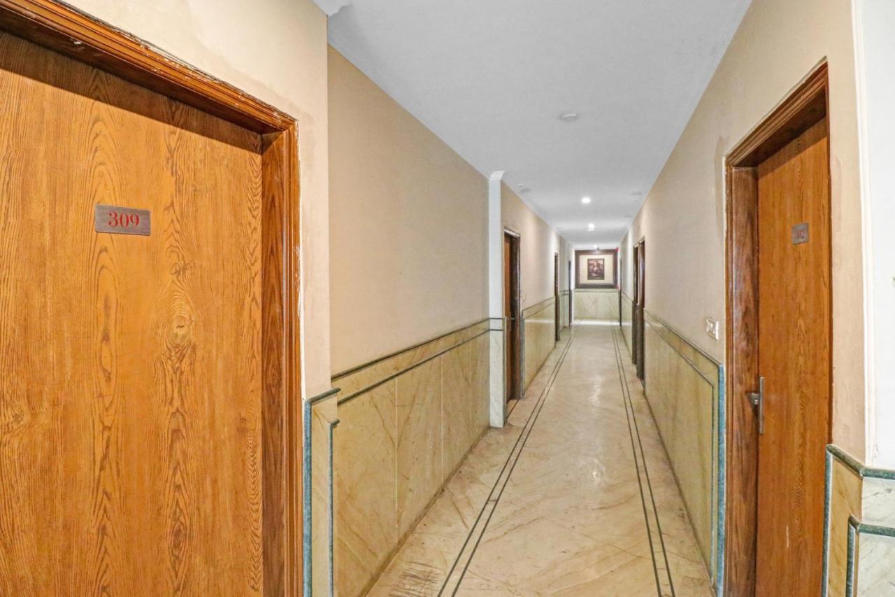 Airport Hotel Goodluck New Delhi Eksteriør billede