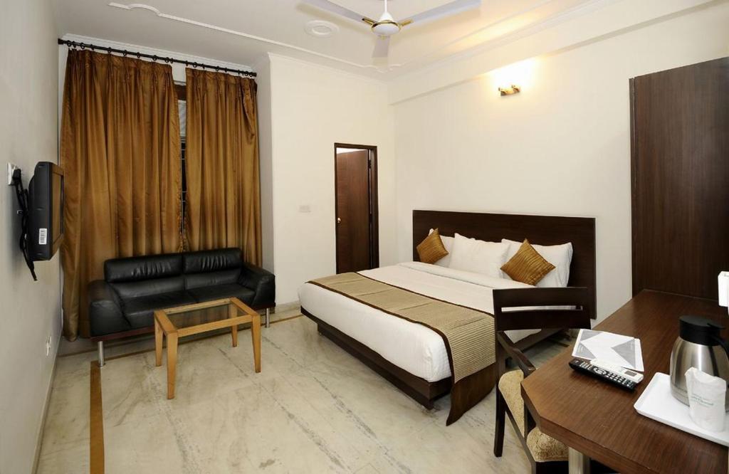 Airport Hotel Goodluck New Delhi Værelse billede