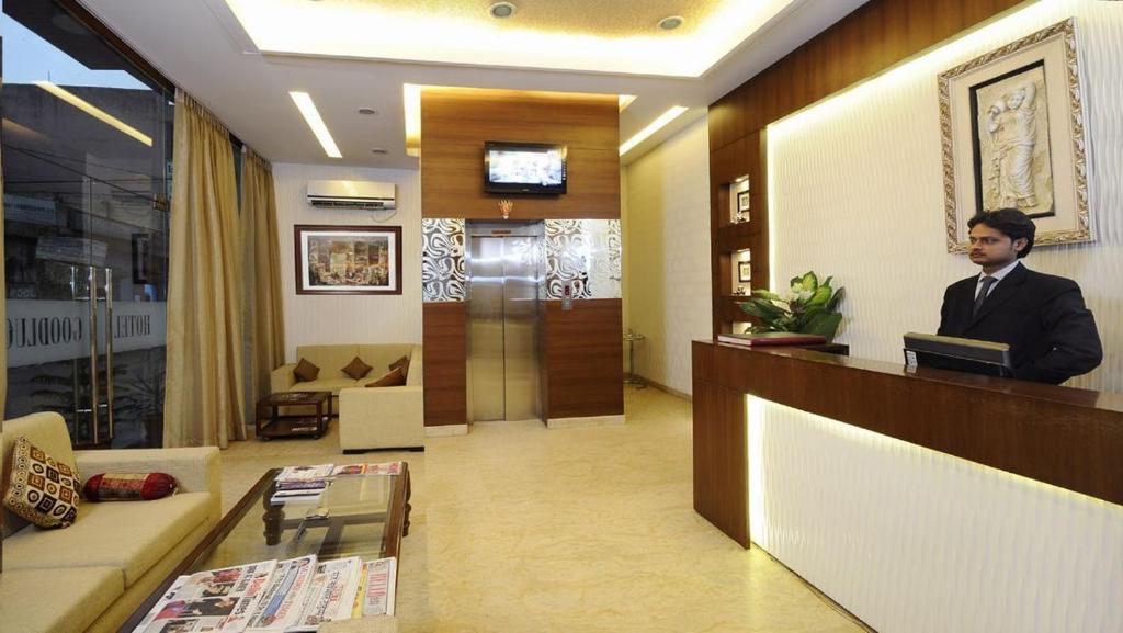 Airport Hotel Goodluck New Delhi Eksteriør billede